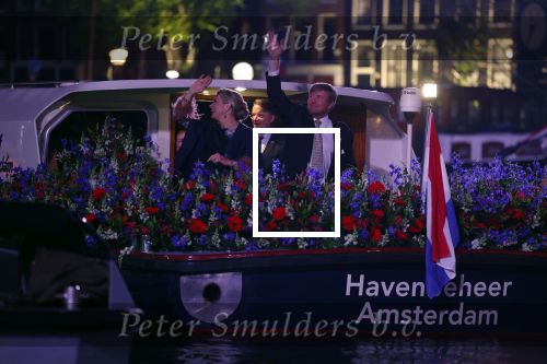 Amsterdam 5 mei 2022
5 mei concert op de amstel bij Carre met oa aanwezig Koning Willem Alexander en Koningin Maxima .