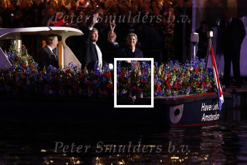 Amsterdam 5 mei 2022
5 mei concert op de amstel bij Carre met oa aanwezig Koning Willem Alexander en Koningin Maxima .