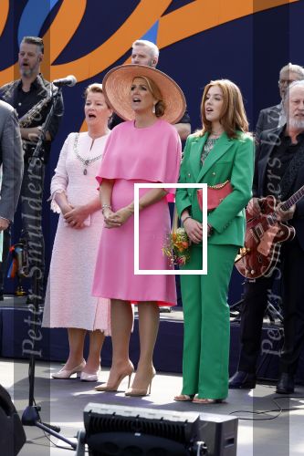Maastricht 27 april 2022
Koningsdag wordt dit jaar in Maastricht gevierd . Aanwezig Koning Willem Alexander Koningin Maxima Prinses Amalia Prinses Alexia Prinses Ariane Prins Constantijn Prinses Laurentien Prins Maurits Prinses Marilene Prins Bernhard Prinses Annette Prins Floris Prinses Aimee Prins Pieter Christiaan en Prinses Annette.