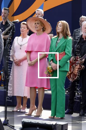 Maastricht 27 april 2022
Koningsdag wordt dit jaar in Maastricht gevierd . Aanwezig Koning Willem Alexander Koningin Maxima Prinses Amalia Prinses Alexia Prinses Ariane Prins Constantijn Prinses Laurentien Prins Maurits Prinses Marilene Prins Bernhard Prinses Annette Prins Floris Prinses Aimee Prins Pieter Christiaan en Prinses Annette.