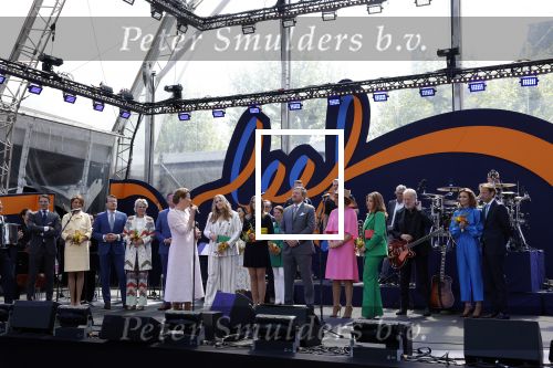 Maastricht 27 april 2022
Koningsdag wordt dit jaar in Maastricht gevierd . Aanwezig Koning Willem Alexander Koningin Maxima Prinses Amalia Prinses Alexia Prinses Ariane Prins Constantijn Prinses Laurentien Prins Maurits Prinses Marilene Prins Bernhard Prinses Annette Prins Floris Prinses Aimee Prins Pieter Christiaan en Prinses Annette.