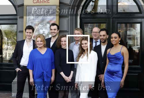 Amsterdam 19 april 2022
Castpresentatie van Les Miserables met oa Sem Gerritsma, Channah Hewitt Mark Roy Luykx Ellen Pieters Milan van Waardenburg Freek Bartels Vajen van den Bosch Producenten Hans Cornelissen en Ruud de Graaf in Koninklijk Theater Carre.