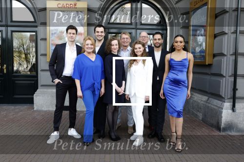 Amsterdam 19 april 2022
Castpresentatie van Les Miserables met oa Sem Gerritsma, Channah Hewitt Mark Roy Luykx Ellen Pieters Milan van Waardenburg Freek Bartels Vajen van den Bosch Producenten Hans Cornelissen en Ruud de Graaf in Koninklijk Theater Carre.