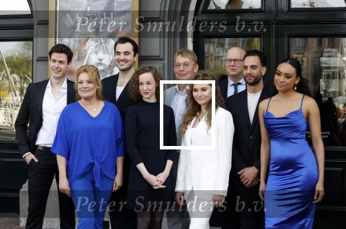 Amsterdam 19 april 2022
Castpresentatie van Les Miserables met oa Sem Gerritsma, Channah Hewitt Mark Roy Luykx Ellen Pieters Milan van Waardenburg Freek Bartels Vajen van den Bosch Producenten Hans Cornelissen en Ruud de Graaf in Koninklijk Theater Carre.