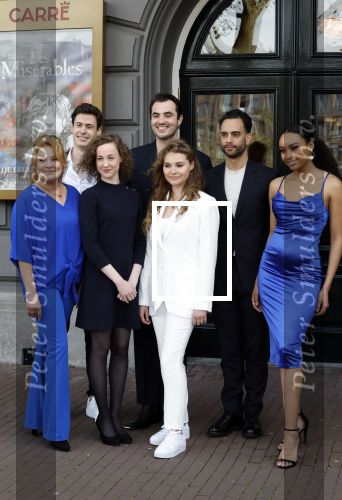 Amsterdam 19 april 2022
Castpresentatie van Les Miserables met oa Sem Gerritsma, Channah Hewitt Mark Roy Luykx Ellen Pieters Milan van Waardenburg Freek Bartels Vajen van den Bosch Producenten Hans Cornelissen en Ruud de Graaf in Koninklijk Theater Carre.