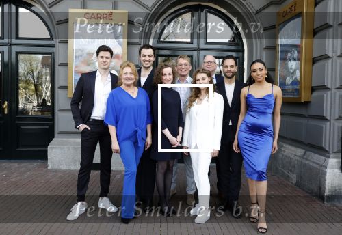 Amsterdam 19 april 2022
Castpresentatie van Les Miserables met oa Sem Gerritsma, Channah Hewitt Mark Roy Luykx Ellen Pieters Milan van Waardenburg Freek Bartels Vajen van den Bosch Producenten Hans Cornelissen en Ruud de Graaf in Koninklijk Theater Carre.