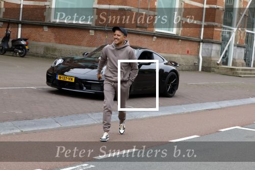 Amsterdam 3 mei 2022
Lik Kleine in zijn nieuwe porsche 911 in amsterdam zuid