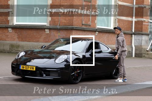 Amsterdam 3 mei 2022
Lik Kleine in zijn nieuwe porsche 911 in amsterdam zuid