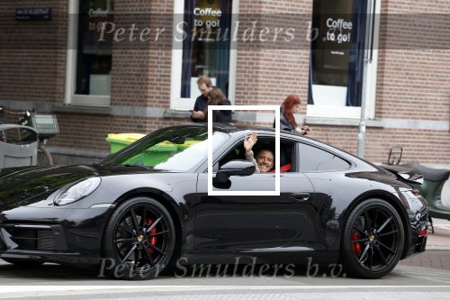 Amsterdam 3 mei 2022
Lik Kleine in zijn nieuwe porsche 911 in amsterdam zuid