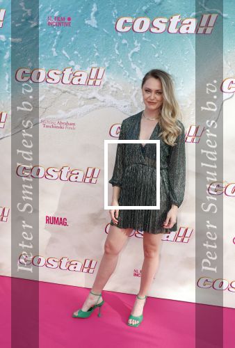 Amsterdam 20 april 2022
Premiere Costa in Tuschinski. Castleden oa , Katja Schuurman Abbey Hoes Soy Kroon Stephanie v Eer Oscar Aerts Sinan Eroglu Roeland Fernhout Tina de Bruin en Lisa Zweerman . De regisseur is Jon Karhaus en Diederik Jekel heeft het script geschreven.