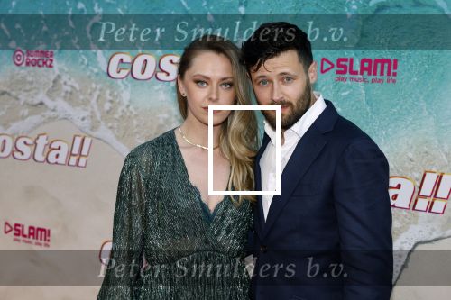 Amsterdam 20 april 2022
Premiere Costa in Tuschinski. Castleden oa , Katja Schuurman Abbey Hoes Soy Kroon Stephanie v Eer Oscar Aerts Sinan Eroglu Roeland Fernhout Tina de Bruin en Lisa Zweerman . De regisseur is Jon Karhaus en Diederik Jekel heeft het script geschreven.