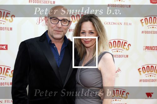 Amsterdam 10 mei 2022
Premiere Foodies in Tuschinski met oa Ilse warringa Holly Brood Sanne Langelaar Sanne Vogel Sinan Eroglu Quiah Shilue Roue Verveer en Johanna Hagen. Loek peters kwam met zijn partner Ilse Heus