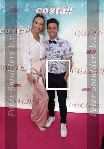 Amsterdam 20 april 2022
Premiere Costa in Tuschinski. Castleden oa , Katja Schuurman Abbey Hoes Soy Kroon Stephanie v Eer Oscar Aerts Sinan Eroglu Roeland Fernhout Tina de Bruin en Lisa Zweerman . De regisseur is Jon Karhaus en Diederik Jekel heeft het script geschreven. Loiza lamers en Hugo Kennis