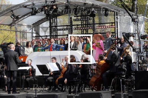 Maastricht 27 april 2022
Koningsdag wordt dit jaar in Maastricht gevierd . Aanwezig Koning Willem Alexander Koningin Maxima Prinses Amalia Prinses Alexia Prinses Ariane Prins Constantijn Prinses Laurentien Prins Maurits Prinses Marilene Prins Bernhard Prinses Annette Prins Floris Prinses Aimee Prins Pieter Christiaan en Prinses Annette. Lucas en Steve