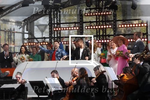Maastricht 27 april 2022
Koningsdag wordt dit jaar in Maastricht gevierd . Aanwezig Koning Willem Alexander Koningin Maxima Prinses Amalia Prinses Alexia Prinses Ariane Prins Constantijn Prinses Laurentien Prins Maurits Prinses Marilene Prins Bernhard Prinses Annette Prins Floris Prinses Aimee Prins Pieter Christiaan en Prinses Annette. Lucas en Steve