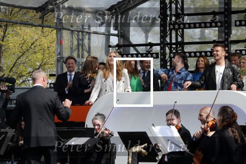 Maastricht 27 april 2022
Koningsdag wordt dit jaar in Maastricht gevierd . Aanwezig Koning Willem Alexander Koningin Maxima Prinses Amalia Prinses Alexia Prinses Ariane Prins Constantijn Prinses Laurentien Prins Maurits Prinses Marilene Prins Bernhard Prinses Annette Prins Floris Prinses Aimee Prins Pieter Christiaan en Prinses Annette. Lucas en Steve