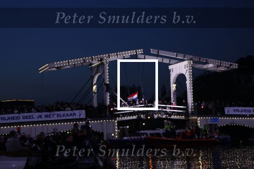 Amsterdam 5 mei 2022
5 mei concert op de amstel bij Carre met oa aanwezig Koning Willem Alexander en Koningin Maxima . de magere brug