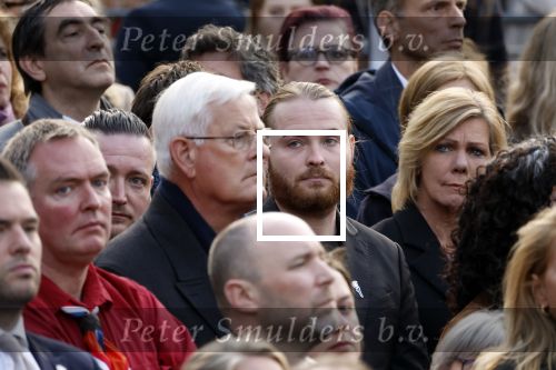 Amsterdam 4 m2i 2022
Dodenherdenking op de dam . Aanwezig oa Koning Willem Alexander Koningin Maxima Mark Rutte en burgemeester Femke Halsema . Maradonnie