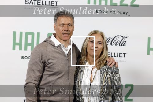 Utrecht 24 april 2022
Opening hal 22.        ( Padel bowling fitness en squash)
De eigenaren zijn Marco v Basten Frank Rijkaard Parry Overeem Barry Atsma en Edwin Oosterlaar. Marco kwam met zijn vrouw Liesbeth