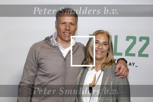 Utrecht 24 april 2022
Opening hal 22.        ( Padel bowling fitness en squash)
De eigenaren zijn Marco v Basten Frank Rijkaard Parry Overeem Barry Atsma en Edwin Oosterlaar. Marco kwam met zijn vrouw Liesbeth