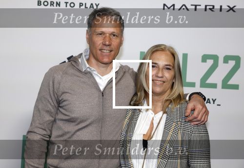 Utrecht 24 april 2022
Opening hal 22.        ( Padel bowling fitness en squash)
De eigenaren zijn Marco v Basten Frank Rijkaard Parry Overeem Barry Atsma en Edwin Oosterlaar. Marco kwam met zijn vrouw Liesbeth
