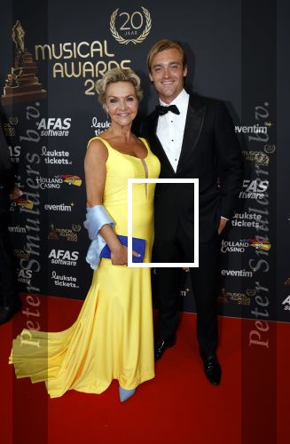 Rotterdam 28 april 2022
Musicalawards gala in Ahoy Rotterdam.
Mariska v Kolck kwam met haar zoon