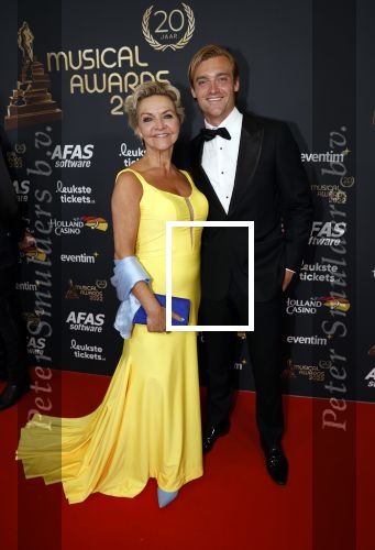 Rotterdam 28 april 2022
Musicalawards gala in Ahoy Rotterdam.
Mariska v Kolck kwam met haar zoon