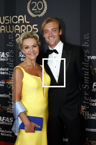 Rotterdam 28 april 2022
Musicalawards gala in Ahoy Rotterdam.
Mariska v Kolck kwam met haar zoon