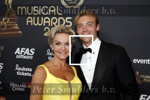 Rotterdam 28 april 2022
Musicalawards gala in Ahoy Rotterdam.
Mariska v Kolck kwam met haar zoon