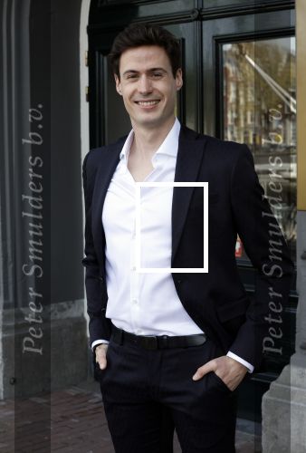 Amsterdam 19 april 2022
Castpresentatie van Les Miserables met oa Sem Gerritsma, Channah Hewitt Mark Roy Luykx Ellen Pieters Milan van Waardenburg Freek Bartels Vajen van den Bosch Producenten Hans Cornelissen en Ruud de Graaf in Koninklijk Theater Carre.
