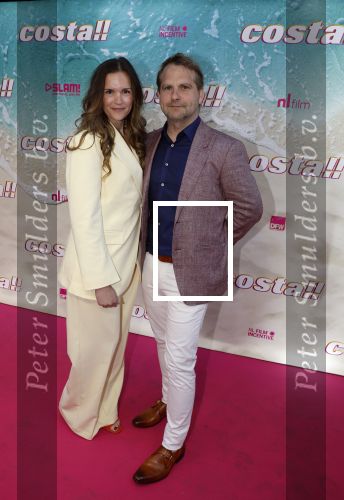 Amsterdam 20 april 2022
Premiere Costa in Tuschinski. Castleden oa , Katja Schuurman Abbey Hoes Soy Kroon Stephanie v Eer Oscar Aerts Sinan Eroglu Roeland Fernhout Tina de Bruin en Lisa Zweerman . De regisseur is Jon Karhaus en Diederik Jekel heeft het script geschreven. Marly v d Velden kwam met partner Mike Meijer