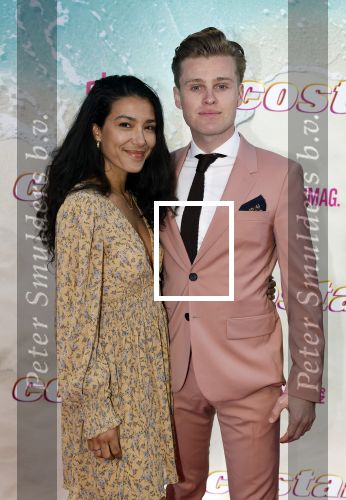 Amsterdam 20 april 2022
Premiere Costa in Tuschinski. Castleden oa , Katja Schuurman Abbey Hoes Soy Kroon Stephanie v Eer Oscar Aerts Sinan Eroglu Roeland Fernhout Tina de Bruin en Lisa Zweerman . De regisseur is Jon Karhaus en Diederik Jekel heeft het script geschreven. Moise Trustfull en Kaj Vervoort en Amber Deli