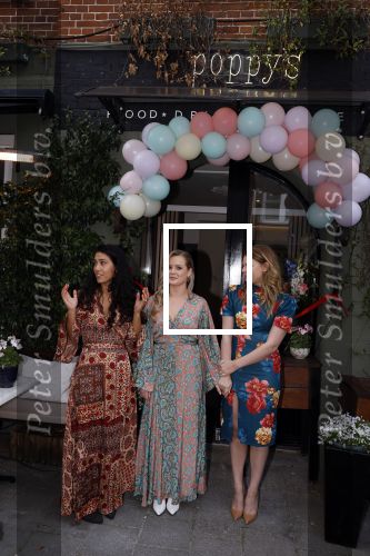 Amsterdam 29 april 2022
Opening Restaurant Poppys van Moise Trustfull Carola Kirschbaum en Britt Scholte in de amsterdamse pijp.