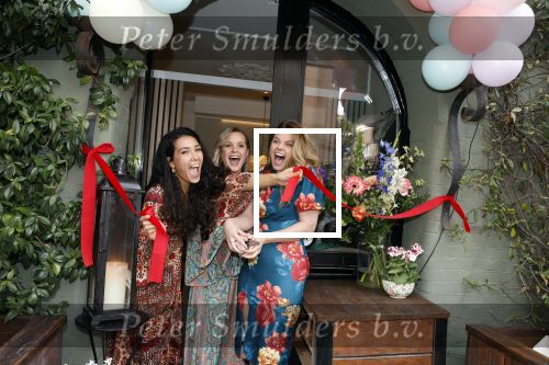 Amsterdam 29 april 2022
Opening Restaurant Poppys van Moise Trustfull Carola Kirschbaum en Britt Scholte in de amsterdamse pijp.
