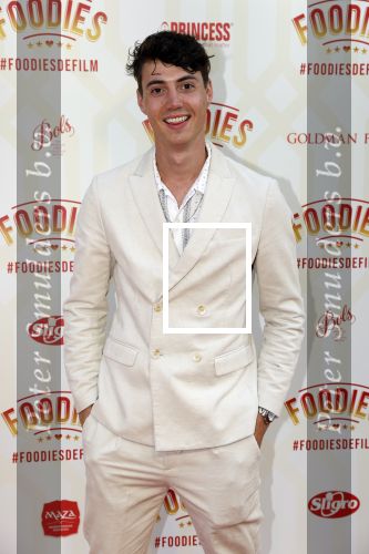 Amsterdam 10 mei 2022
Premiere Foodies in Tuschinski met oa Ilse warringa Holly Brood Sanne Langelaar Sanne Vogel Sinan Eroglu Quiah Shilue Roue Verveer en Johanna Hagen. Niek Roozen en Rein v Duivenboden