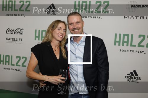 Utrecht 24 april 2022
Opening hal 22.        ( Padel bowling fitness en squash)
De eigenaren zijn Marco v Basten Frank Rijkaard Perry Overeem Barry Atsma en Edwin Oosterlaar. Perry kwam met zijn vrouw en dochters