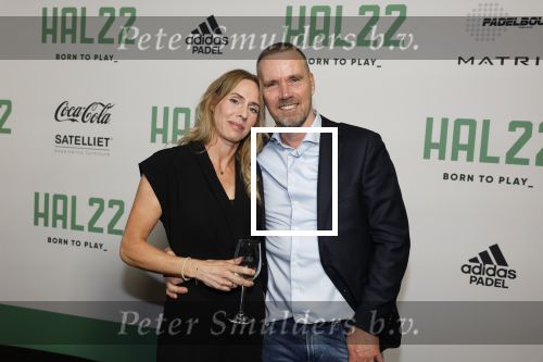 Utrecht 24 april 2022
Opening hal 22.        ( Padel bowling fitness en squash)
De eigenaren zijn Marco v Basten Frank Rijkaard Perry Overeem Barry Atsma en Edwin Oosterlaar. Perry kwam met zijn vrouw en dochters