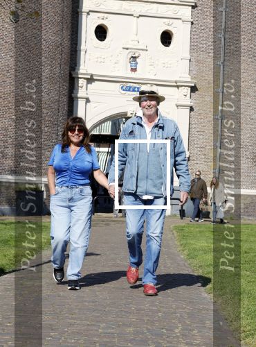 Enkhuizen 2 mei 2022
Peter Faber met zijn engelse vrouw Rosanna . Peter opent binnekort een expositie in Enkhuizen