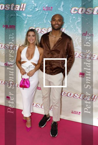 Amsterdam 20 april 2022
Premiere Costa in Tuschinski. Castleden oa , Katja Schuurman Abbey Hoes Soy Kroon Stephanie v Eer Oscar Aerts Sinan Eroglu Roeland Fernhout Tina de Bruin en Lisa Zweerman . De regisseur is Jon Karhaus en Diederik Jekel heeft het script geschreven.