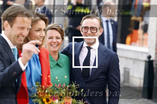Maastricht 27 april 2022
Koningsdag wordt dit jaar in Maastricht gevierd . Aanwezig Koning Willem Alexander Koningin Maxima Prinses Amalia Prinses Alexia Prinses Ariane Prins Constantijn Prinses Laurentien Prins Maurits Prinses Marilene Prins Bernhard Prinses Annette Prins Floris Prinses Aimee Prins Pieter Christiaan en Prinses Annette.