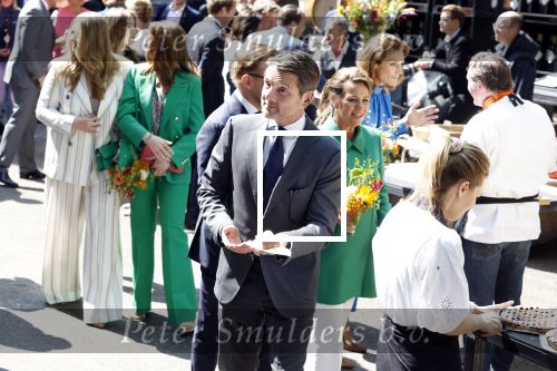 Maastricht 27 april 2022
Koningsdag wordt dit jaar in Maastricht gevierd . Aanwezig Koning Willem Alexander Koningin Maxima Prinses Amalia Prinses Alexia Prinses Ariane Prins Constantijn Prinses Laurentien Prins Maurits Prinses Marilene Prins Bernhard Prinses Annette Prins Floris Prinses Aimee Prins Pieter Christiaan en Prinses Annette.