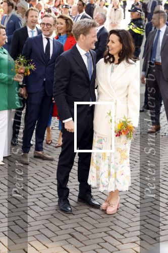 Maastricht 27 april 2022
Koningsdag wordt dit jaar in Maastricht gevierd . Aanwezig Koning Willem Alexander Koningin Maxima Prinses Amalia Prinses Alexia Prinses Ariane Prins Constantijn Prinses Laurentien Prins Maurits Prinses Marilene Prins Bernhard Prinses Annette Prins Floris Prinses Aimee Prins Pieter Christiaan en Prinses Annette.