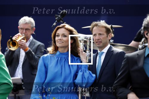 Maastricht 27 april 2022
Koningsdag wordt dit jaar in Maastricht gevierd . Aanwezig Koning Willem Alexander Koningin Maxima Prinses Amalia Prinses Alexia Prinses Ariane Prins Constantijn Prinses Laurentien Prins Maurits Prinses Marilene Prins Bernhard Prinses Annette Prins Floris Prinses Aimee Prins Pieter Christiaan en Prinses Annette.