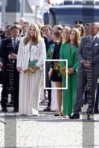 Maastricht 27 april 2022
Koningsdag wordt dit jaar in Maastricht gevierd . Aanwezig Koning Willem Alexander Koningin Maxima Prinses Amalia Prinses Alexia Prinses Ariane Prins Constantijn Prinses Laurentien Prins Maurits Prinses Marilene Prins Bernhard Prinses Annette Prins Floris Prinses Aimee Prins Pieter Christiaan en Prinses Annette.