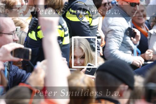Maastricht 27 april 2022
Koningsdag wordt dit jaar in Maastricht gevierd . Aanwezig Koning Willem Alexander Koningin Maxima Prinses Amalia Prinses Alexia Prinses Ariane Prins Constantijn Prinses Laurentien Prins Maurits Prinses Marilene Prins Bernhard Prinses Annette Prins Floris Prinses Aimee Prins Pieter Christiaan en Prinses Annette.