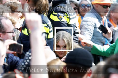 Maastricht 27 april 2022
Koningsdag wordt dit jaar in Maastricht gevierd . Aanwezig Koning Willem Alexander Koningin Maxima Prinses Amalia Prinses Alexia Prinses Ariane Prins Constantijn Prinses Laurentien Prins Maurits Prinses Marilene Prins Bernhard Prinses Annette Prins Floris Prinses Aimee Prins Pieter Christiaan en Prinses Annette.