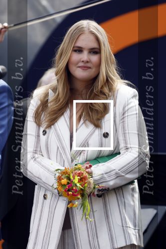 Maastricht 27 april 2022
Koningsdag wordt dit jaar in Maastricht gevierd . Aanwezig Koning Willem Alexander Koningin Maxima Prinses Amalia Prinses Alexia Prinses Ariane Prins Constantijn Prinses Laurentien Prins Maurits Prinses Marilene Prins Bernhard Prinses Annette Prins Floris Prinses Aimee Prins Pieter Christiaan en Prinses Annette.