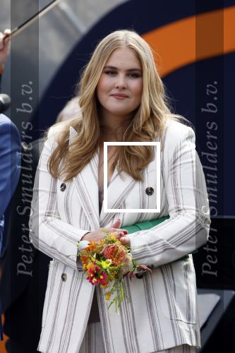 Maastricht 27 april 2022
Koningsdag wordt dit jaar in Maastricht gevierd . Aanwezig Koning Willem Alexander Koningin Maxima Prinses Amalia Prinses Alexia Prinses Ariane Prins Constantijn Prinses Laurentien Prins Maurits Prinses Marilene Prins Bernhard Prinses Annette Prins Floris Prinses Aimee Prins Pieter Christiaan en Prinses Annette.