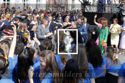 Maastricht 27 april 2022
Koningsdag wordt dit jaar in Maastricht gevierd . Aanwezig Koning Willem Alexander Koningin Maxima Prinses Amalia Prinses Alexia Prinses Ariane Prins Constantijn Prinses Laurentien Prins Maurits Prinses Marilene Prins Bernhard Prinses Annette Prins Floris Prinses Aimee Prins Pieter Christiaan en Prinses Annette.