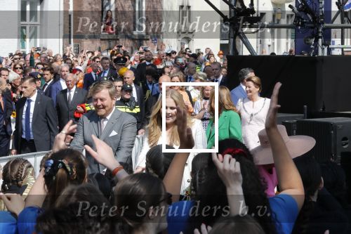 Maastricht 27 april 2022
Koningsdag wordt dit jaar in Maastricht gevierd . Aanwezig Koning Willem Alexander Koningin Maxima Prinses Amalia Prinses Alexia Prinses Ariane Prins Constantijn Prinses Laurentien Prins Maurits Prinses Marilene Prins Bernhard Prinses Annette Prins Floris Prinses Aimee Prins Pieter Christiaan en Prinses Annette.